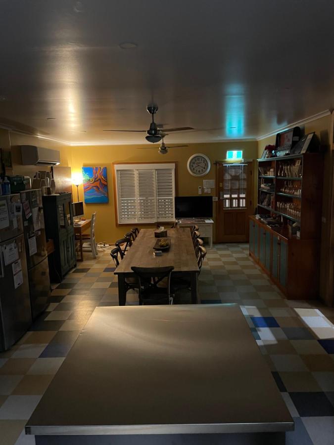 Ki Dragonfly Guesthouse Кингскот Экстерьер фото